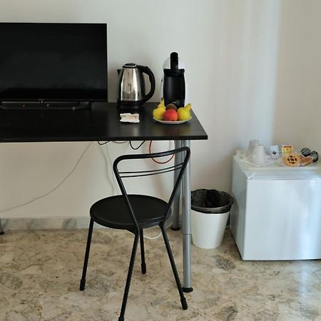 Kamila Guest House Бари Экстерьер фото